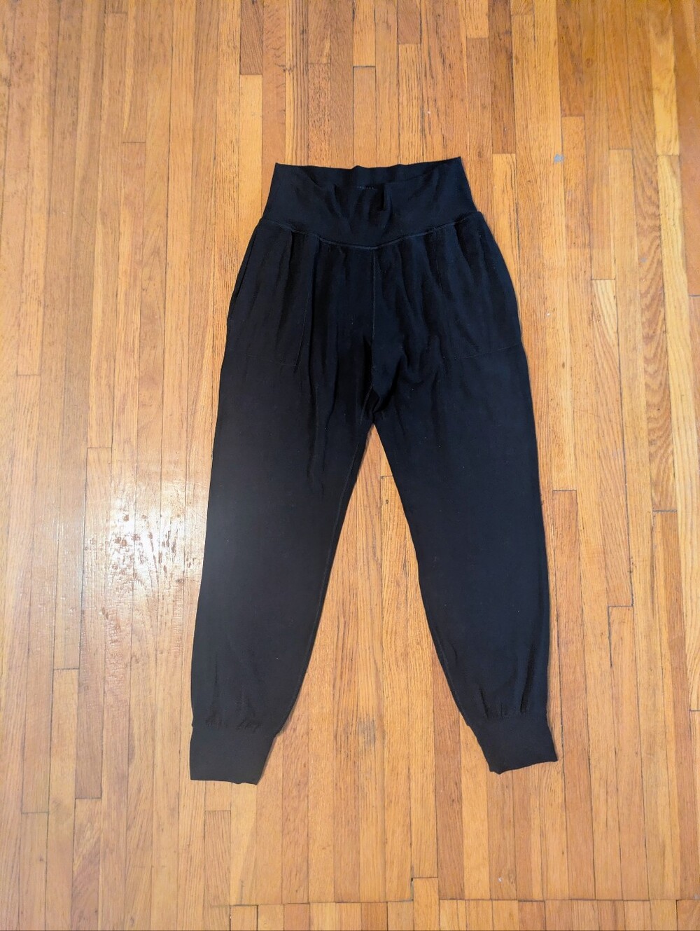 Athleta Salutation Jogger – Black | Size Medium